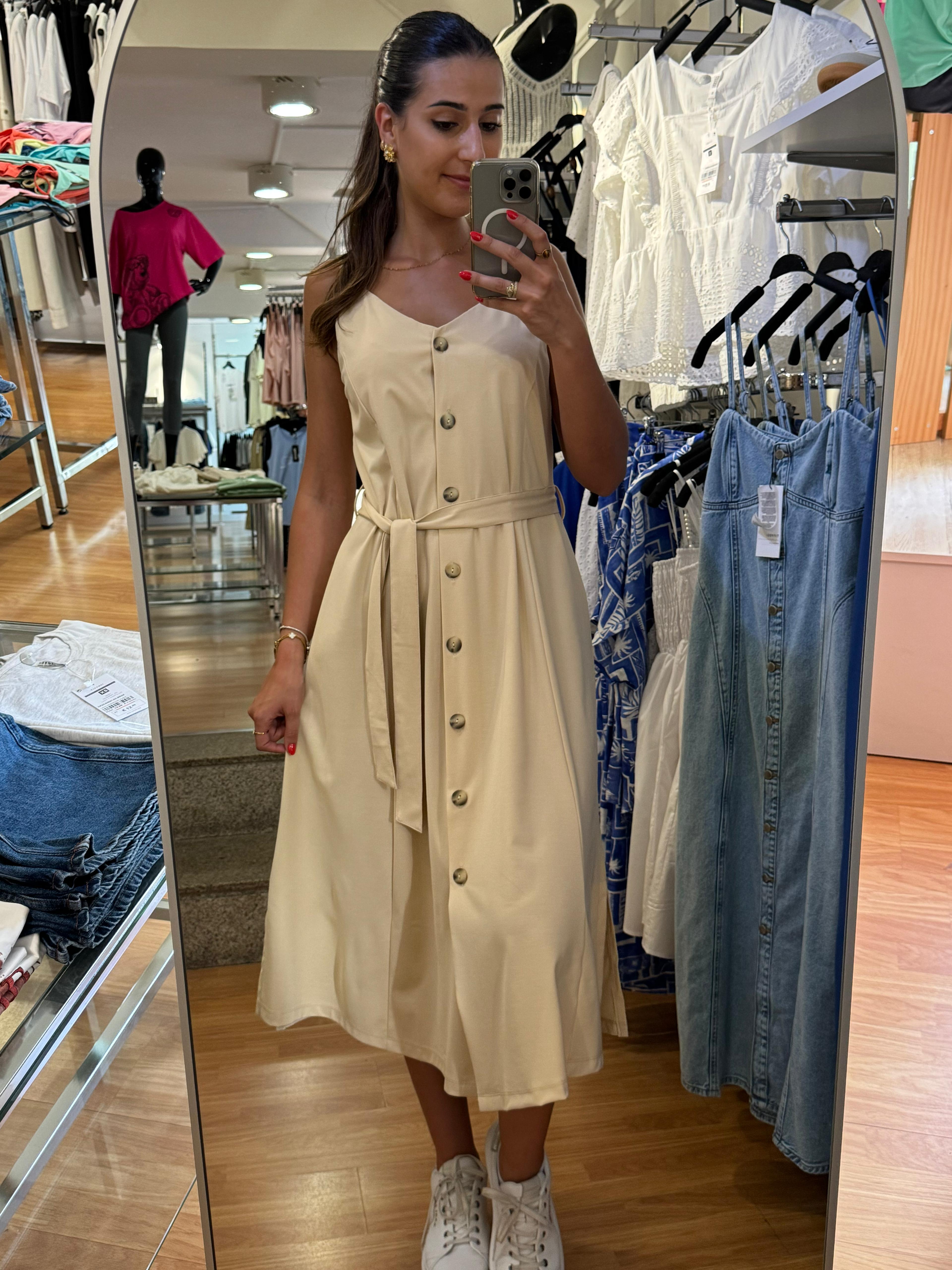 Vestido 65% Viscose 30% Poliamida 5% Elastano 